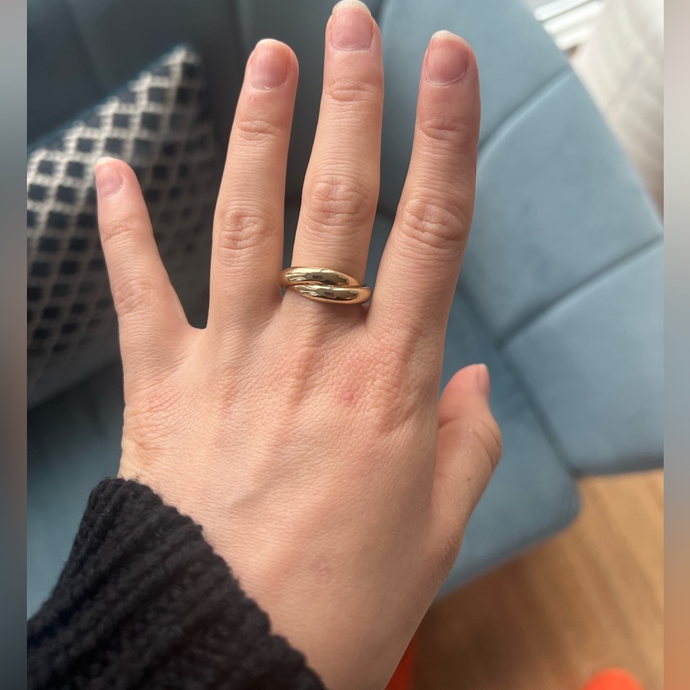 Twist ring- gold color